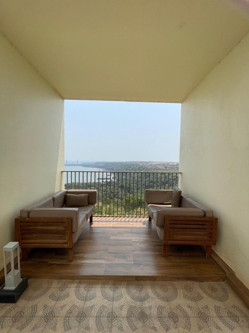 Good Stay 2Bhk Pool Apartment 10 Mins From Dabolim Airport Goa 102 Consua Εξωτερικό φωτογραφία
